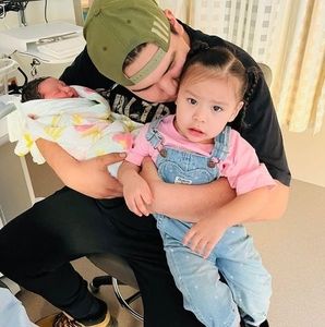 Meet your Posher, Dakota